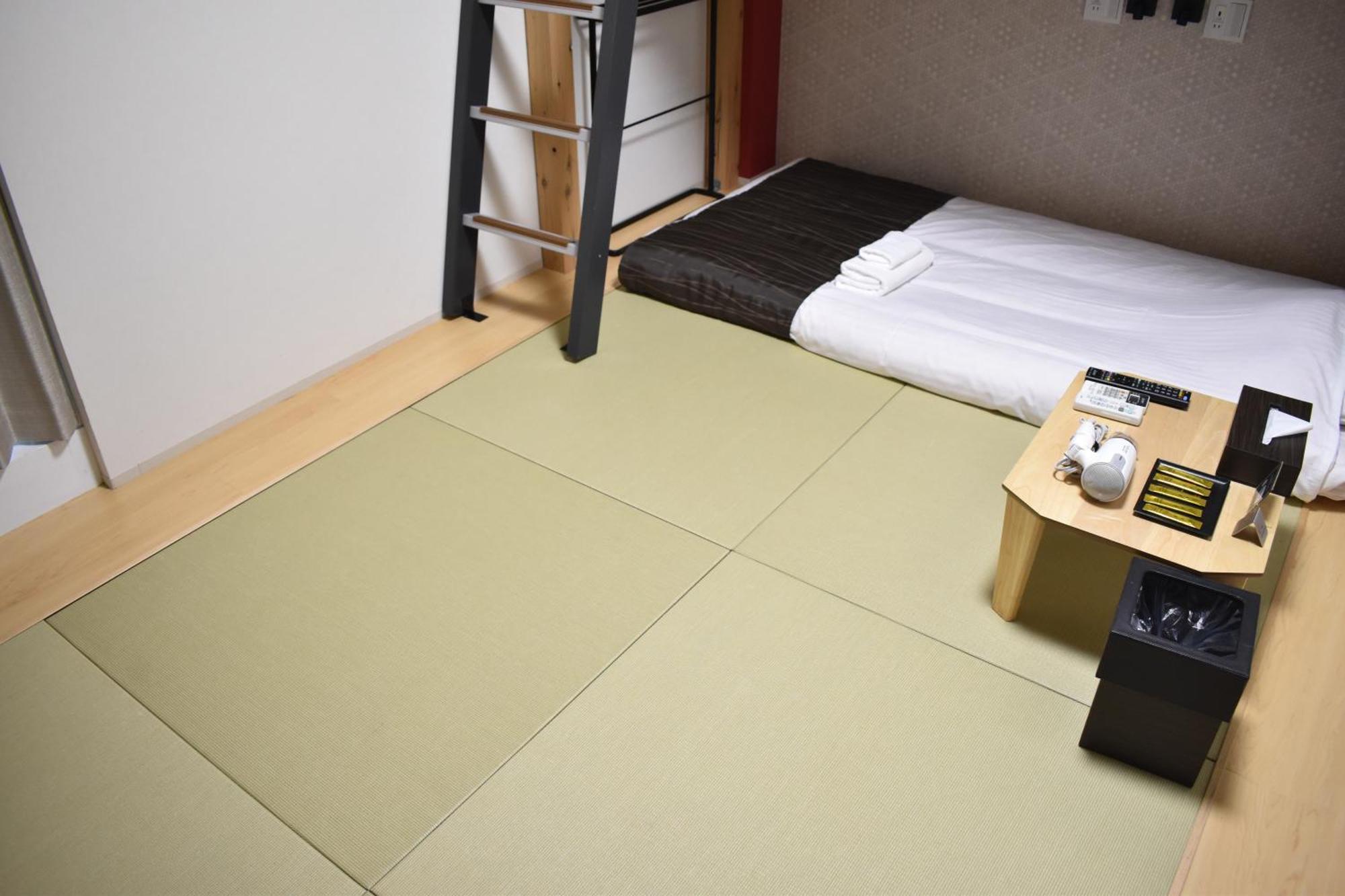 Shinsaibashi House Hotel Oszaka Szoba fotó